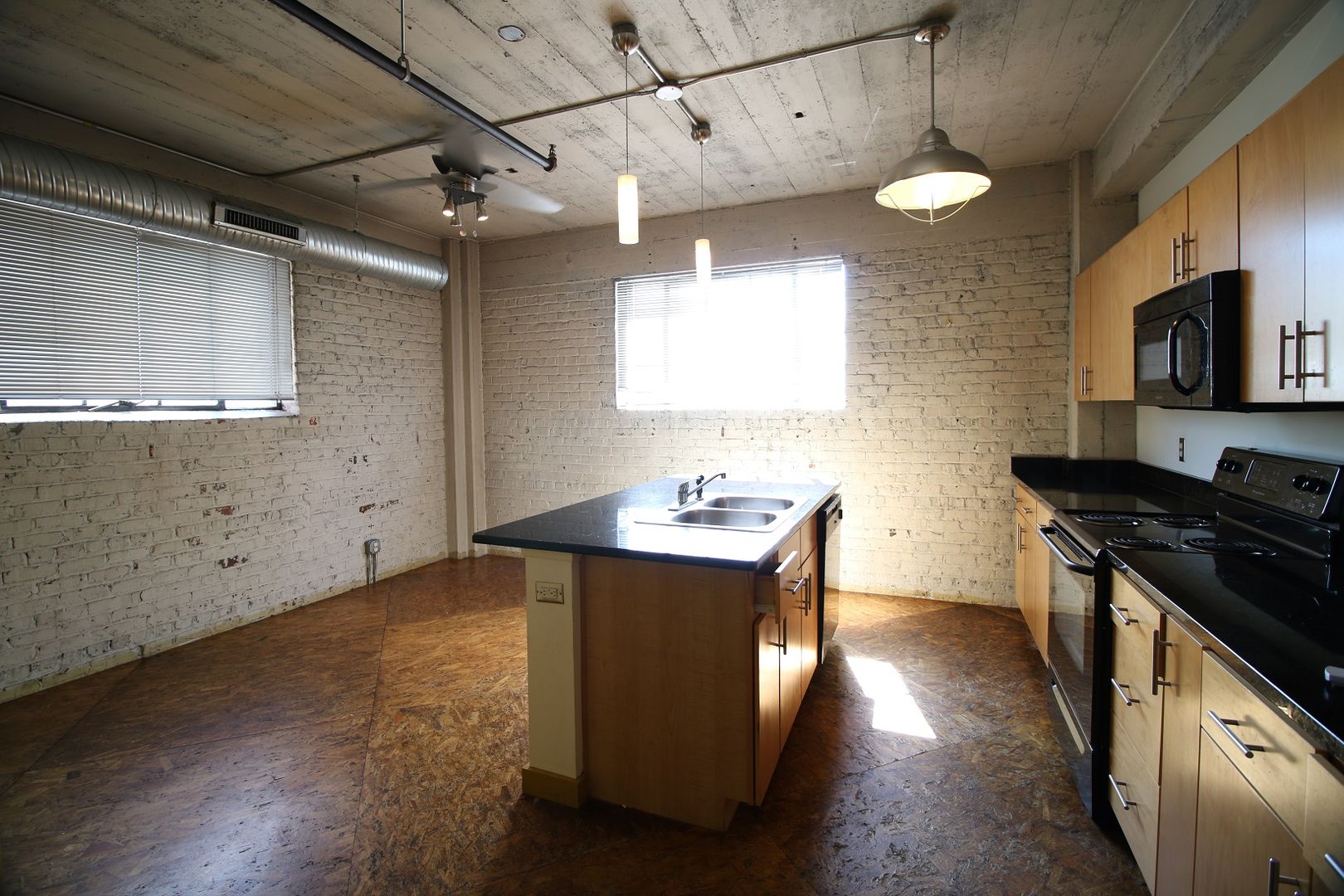 Richmond Apartment: 203 Hull Street
