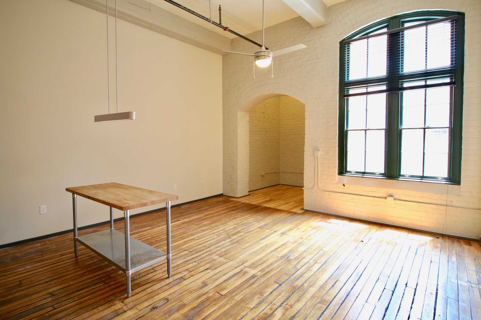 Richmond Apartment: 2323 East Main Street