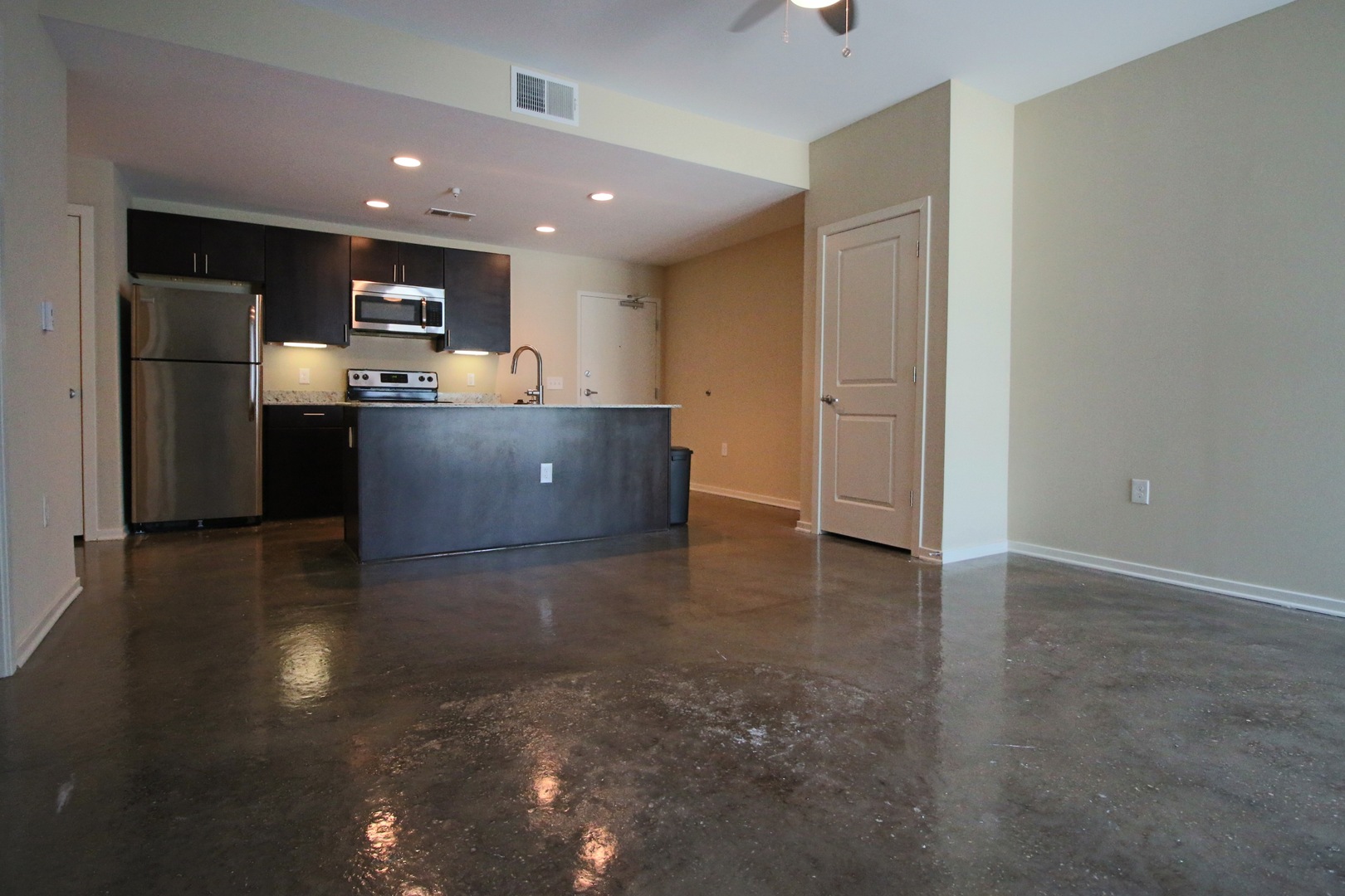 Richmond Apartment: 500 Hull Street