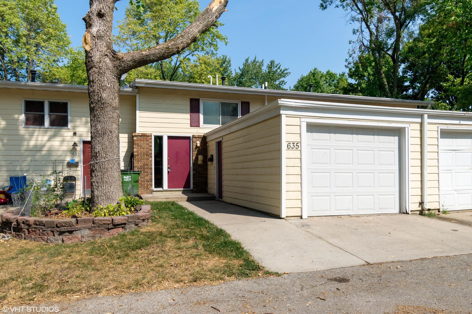 Ames House: 635 Meadow Place