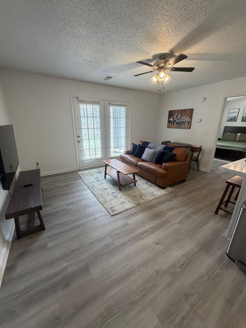 Asheboro Apartment: 1901 North Fayetteville Street