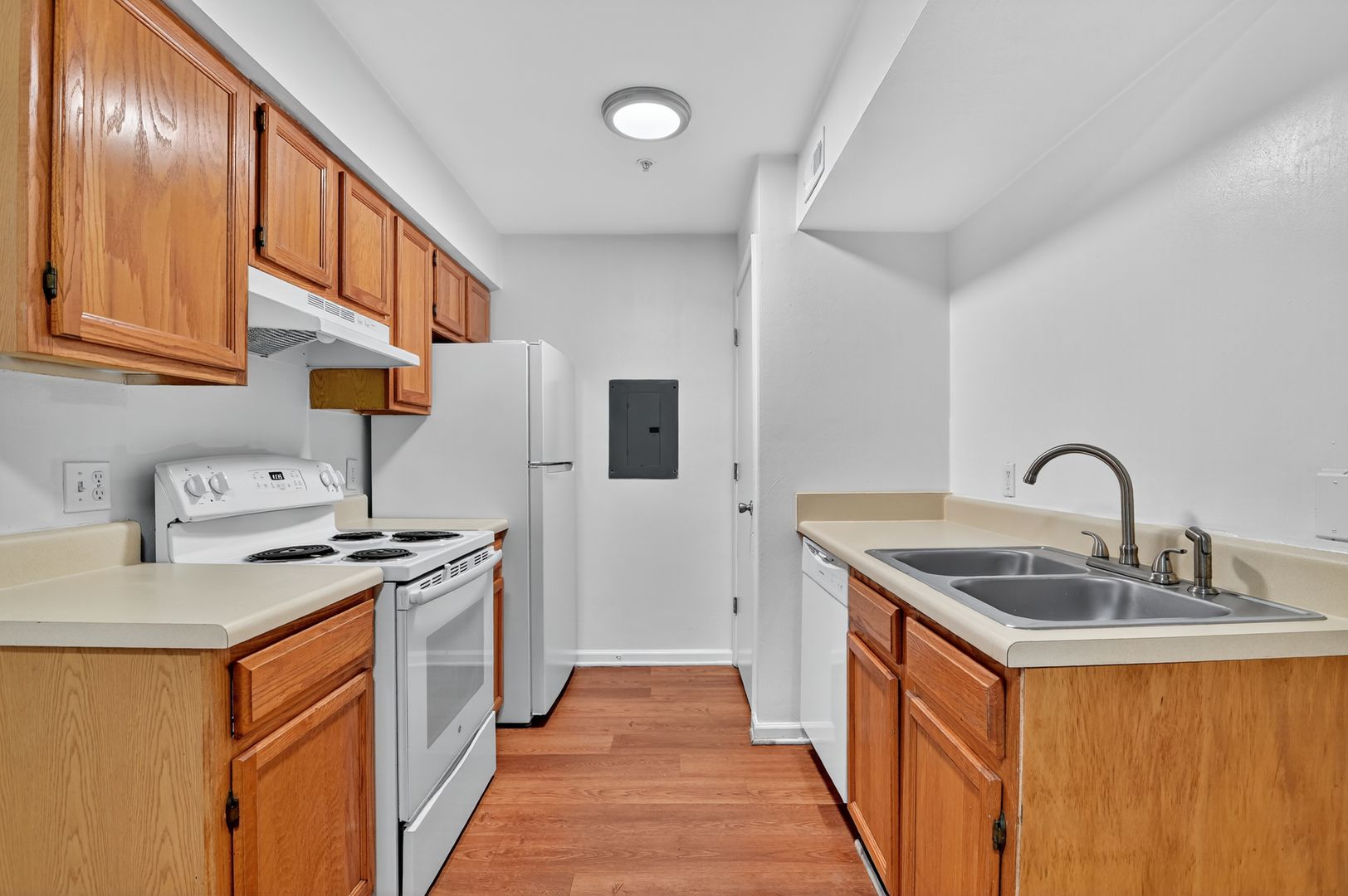 Chesapeake Apartment: 420 Acorn Grove Lane