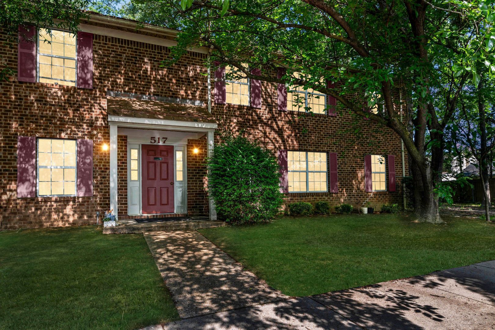 Virginia Beach Apartment: 524 Aylesbury Drive
