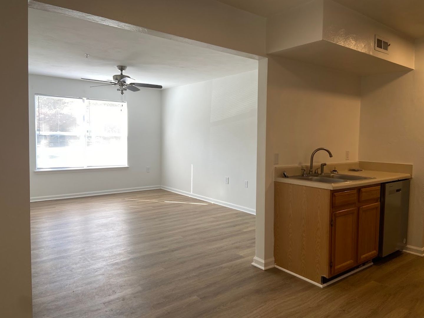 Chesapeake Apartment: 420 Acorn Grove Lane