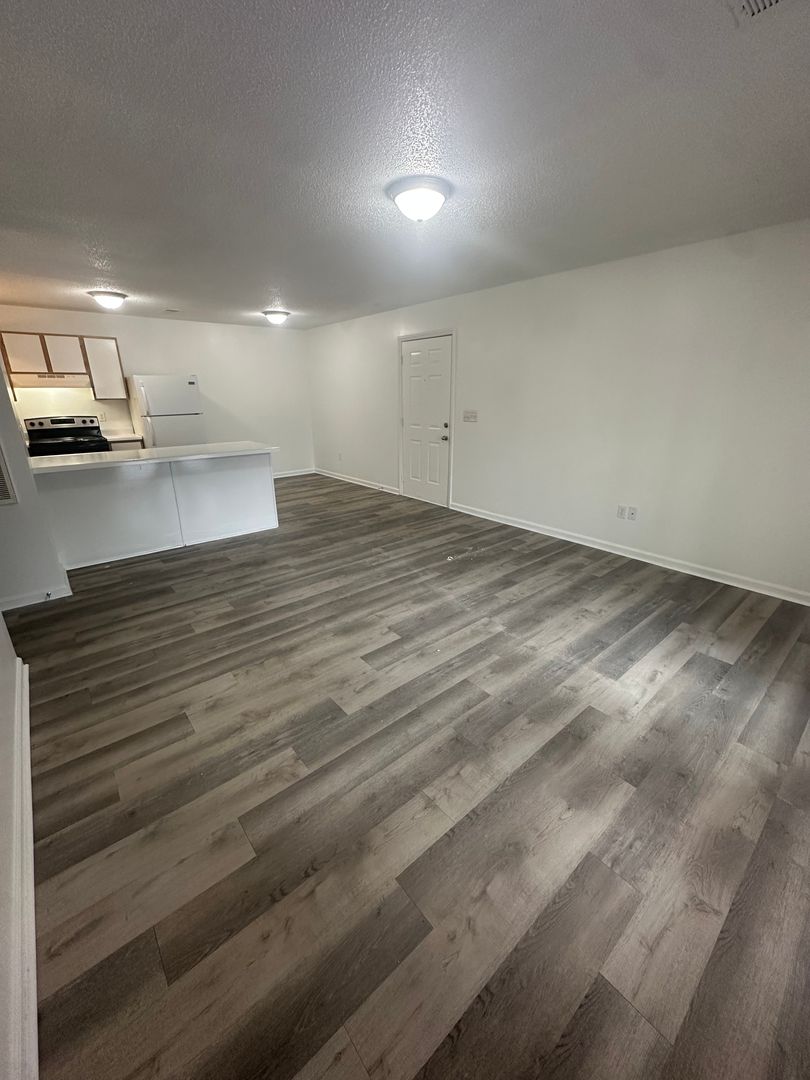 Asheboro Apartment: 1901 North Fayetteville Street