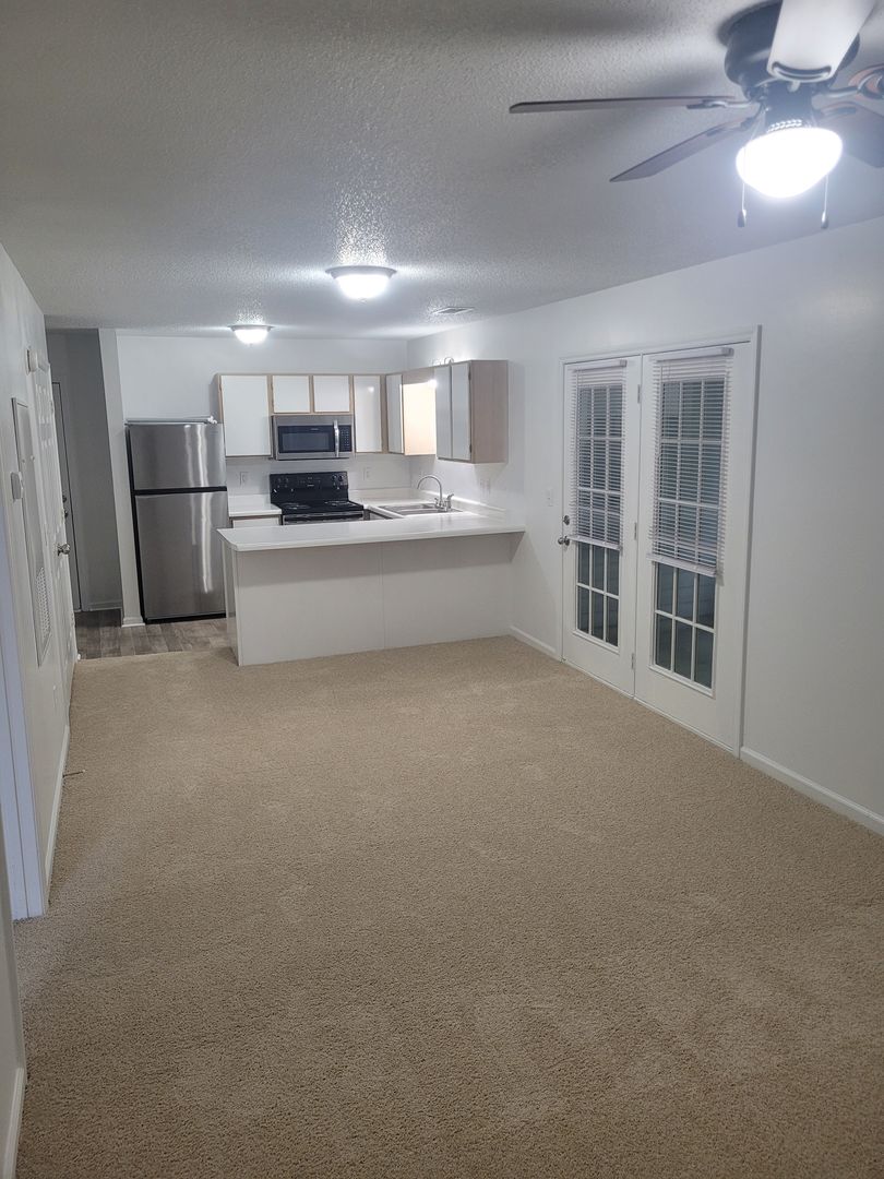 Asheboro Apartment: 1901 North Fayetteville Street