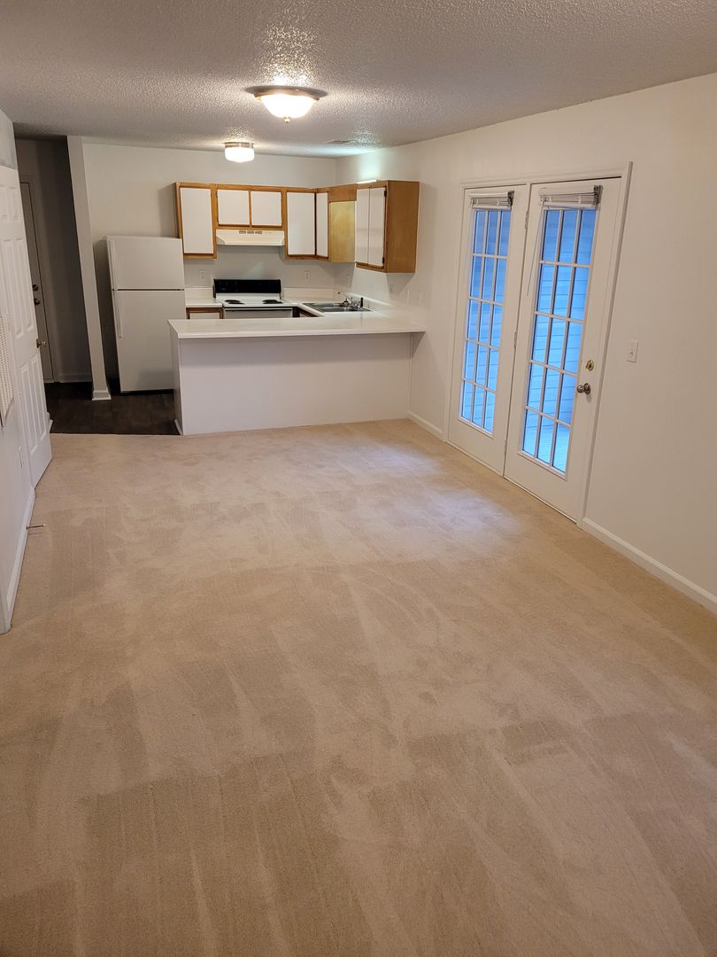 Asheboro Apartment: 1901 North Fayetteville Street