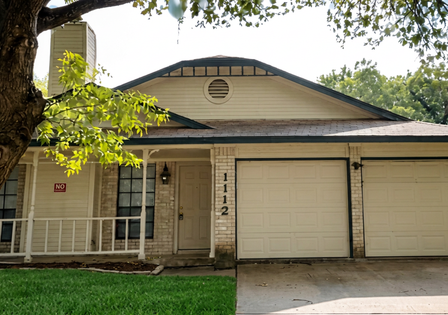 Austin House: 1112 Byers Ln