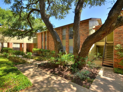 2/2 Pre Leasing for October Move In - 1 Month Free! – photo 1