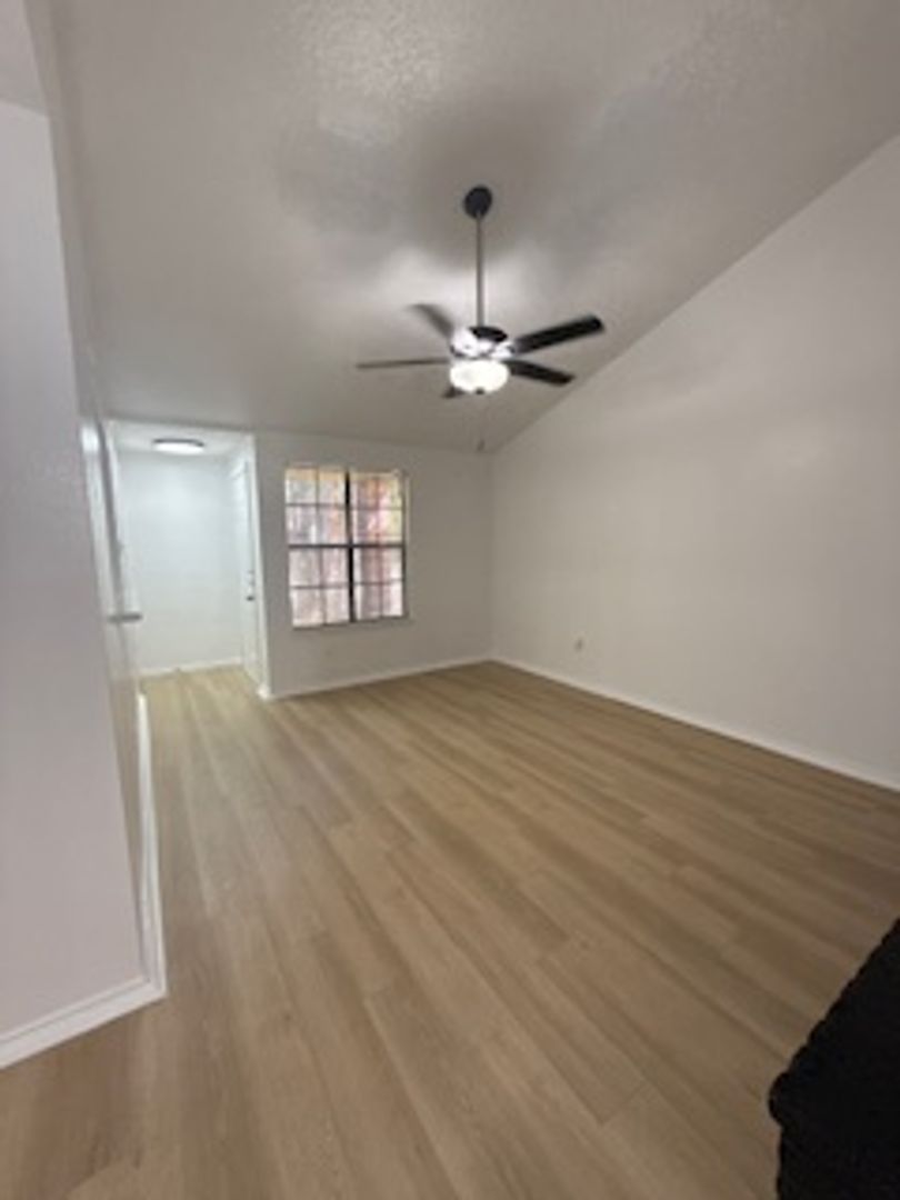 Austin Apartment: 9600 Dalewood Dr