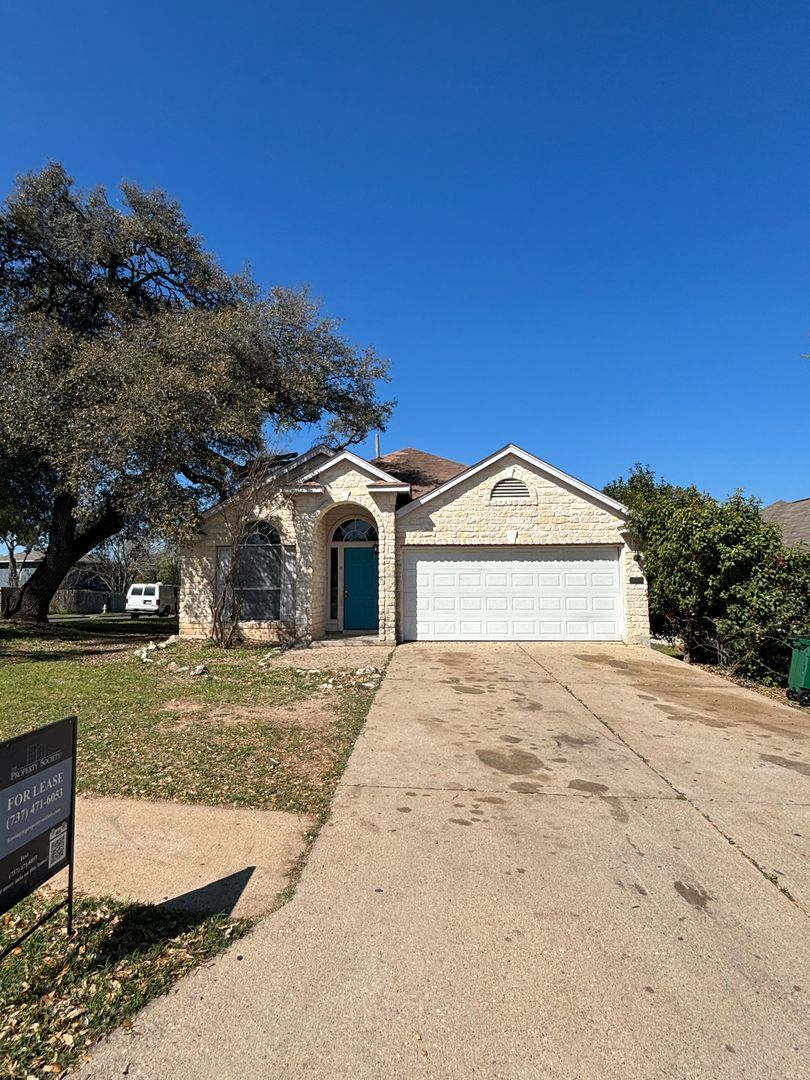 Austin House: 8616 Devine Lane