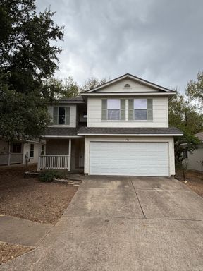 3 Bedroom 2 Bath with Open Space Upstairs Near Downtown Austin! – photo 1