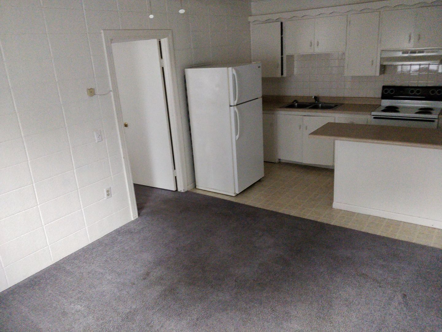 Tahlequah Apartment: 827 E Shawnee