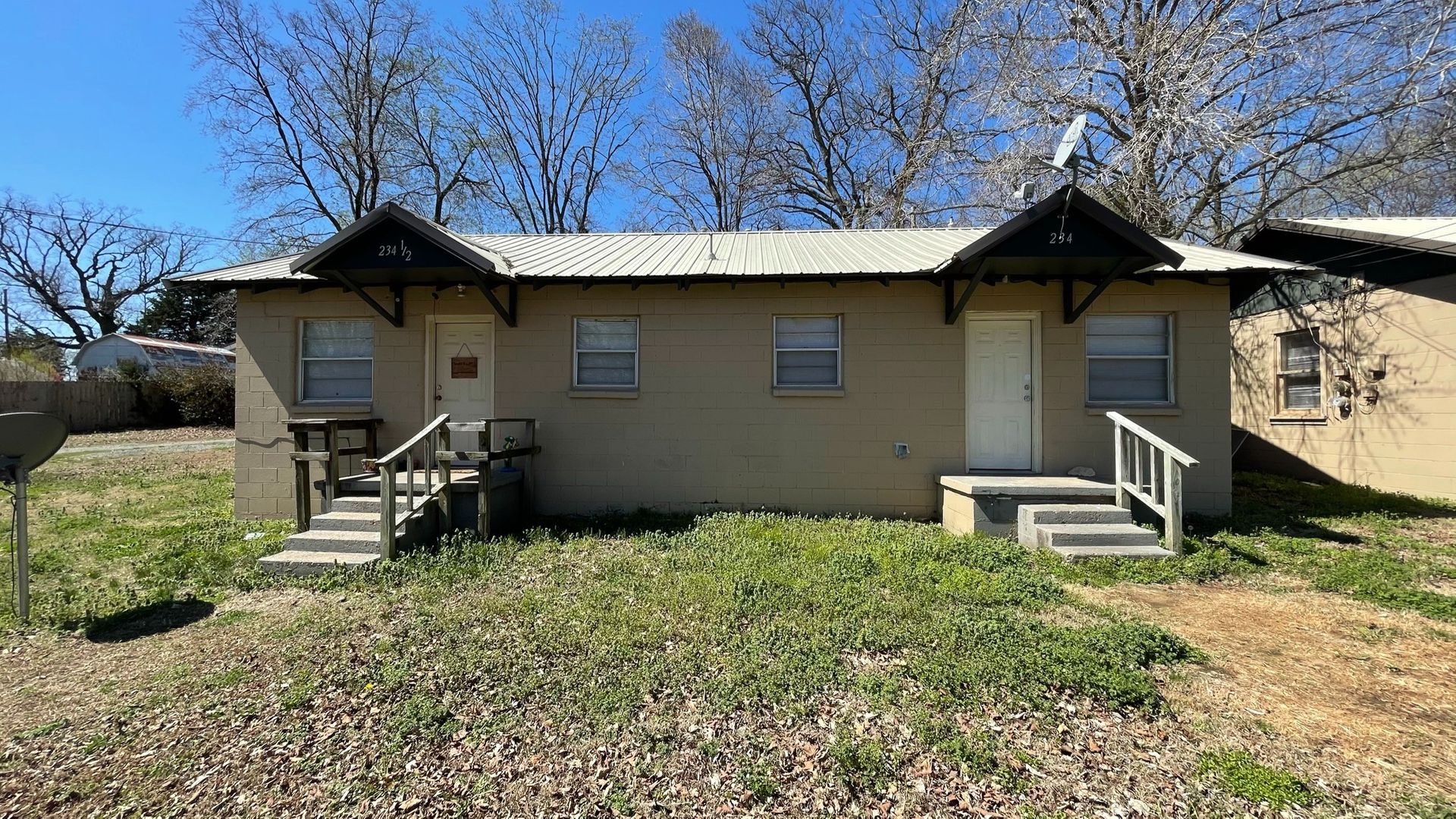 Tahlequah Apartment: 234-234 1/2 Wilson Ave