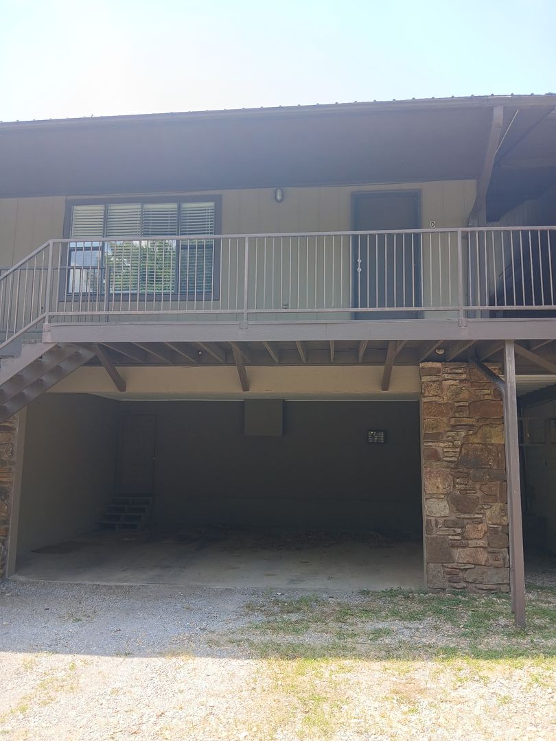 Tahlequah Apartment: 200 E Downing
