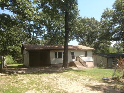 Vibrant 3 bedroom 1 bathroom