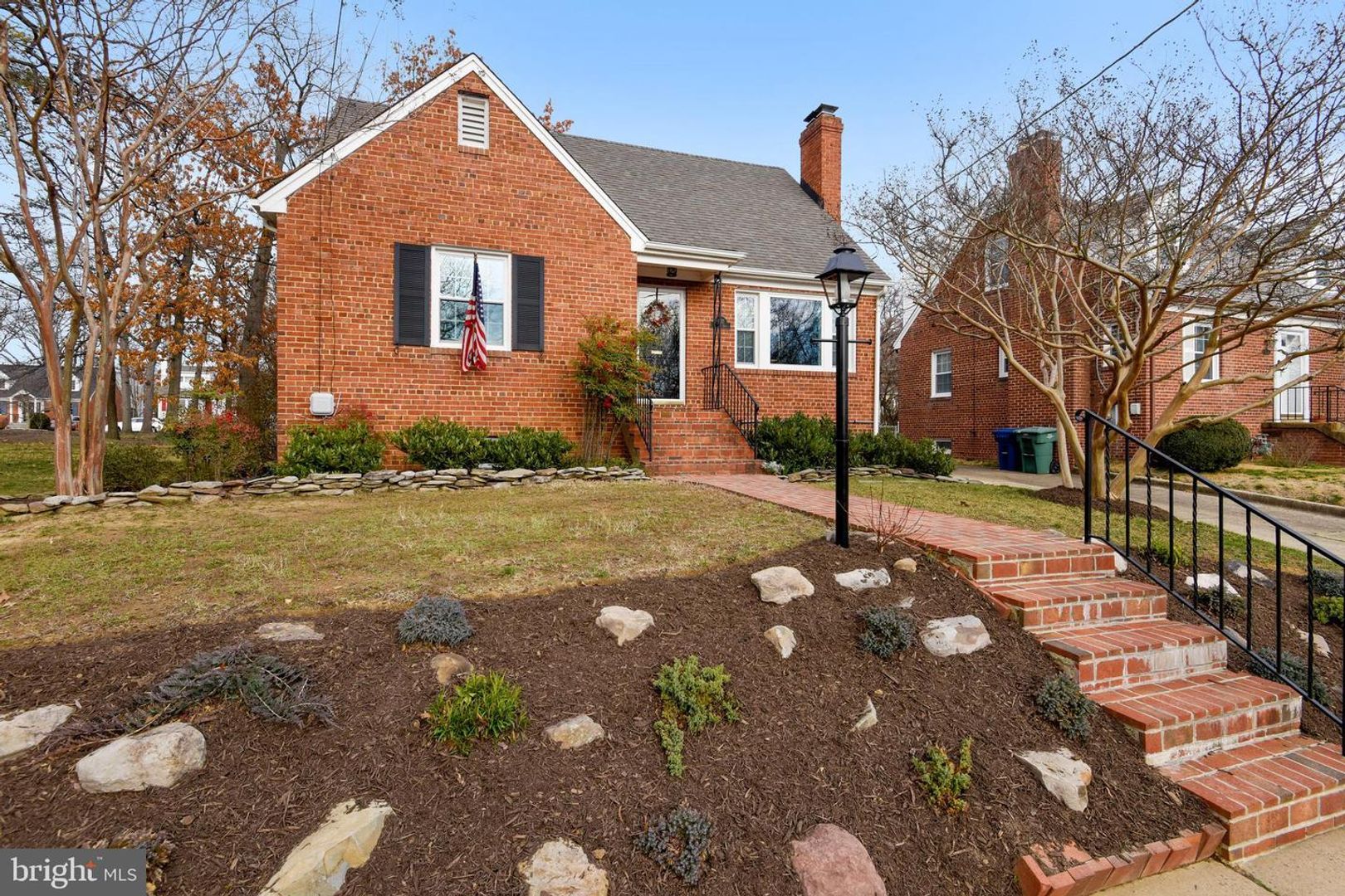 Alexandria House: 1727 Oakcrest Drive
