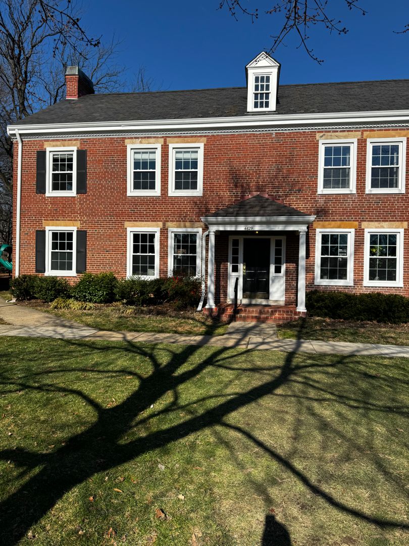 Arlington Condo: 4629 36th St. S #B1