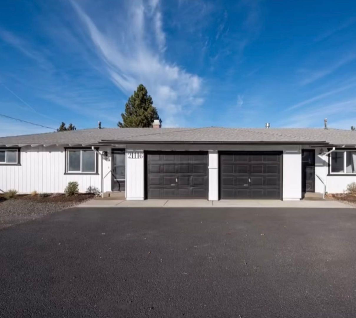 Bend Apartment: 21116/21124 SE Reed Market Rd.