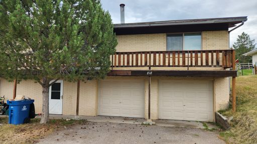 Two Bedroom Unit in Duplex with a Garage and AC – photo 1
