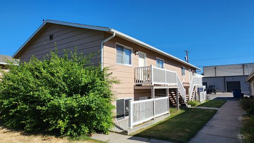 Nice Unit in a Four-Plex Behind Winco – photo 1