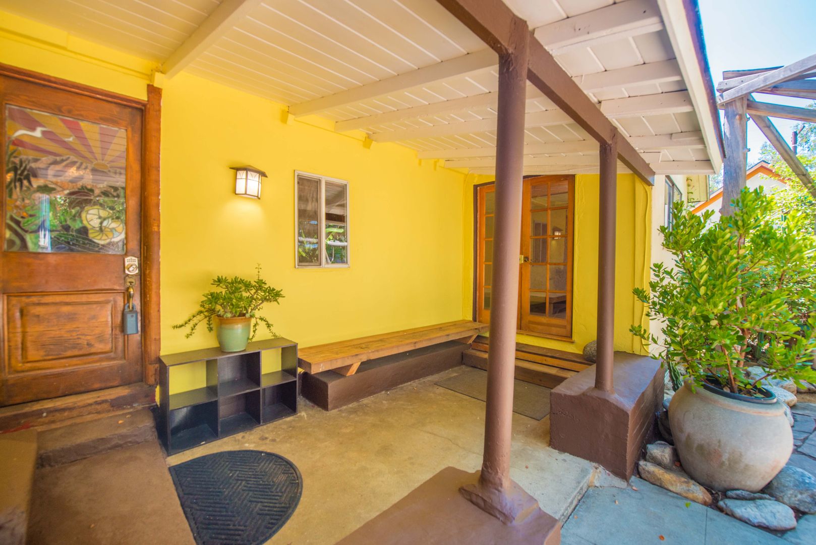 Upland Apartment: 2599 Huntington Drive  "A"