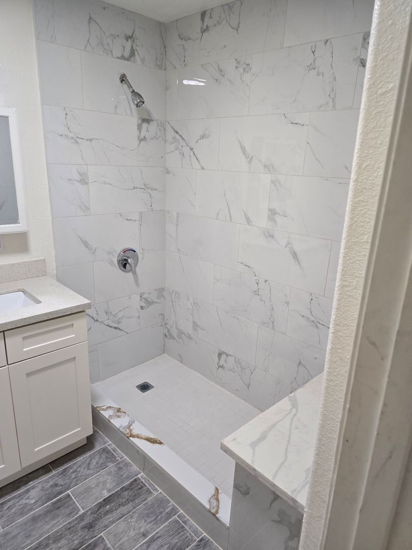 Los Angeles Apartment: 9113 Compton Avenue