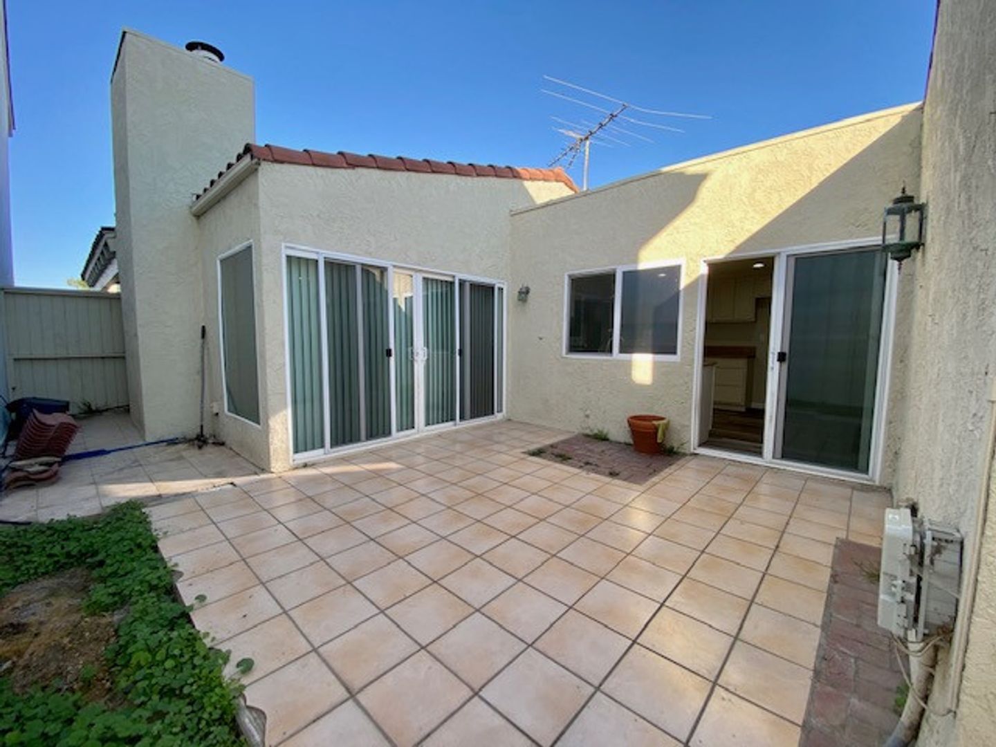 Long Beach House: 7084 Island Village Drive