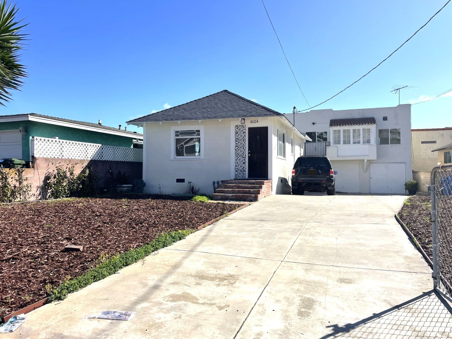 San Pedro Apartment: 3124 & 3126 South Carolina Street