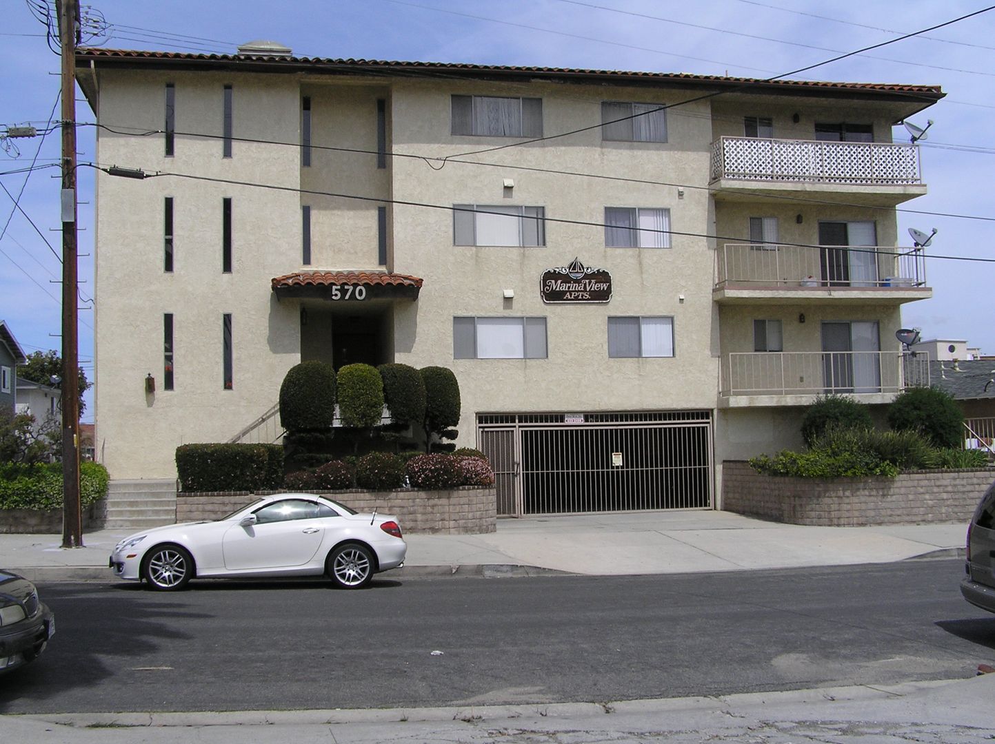 San Pedro Apartment: 570 West 24th Street