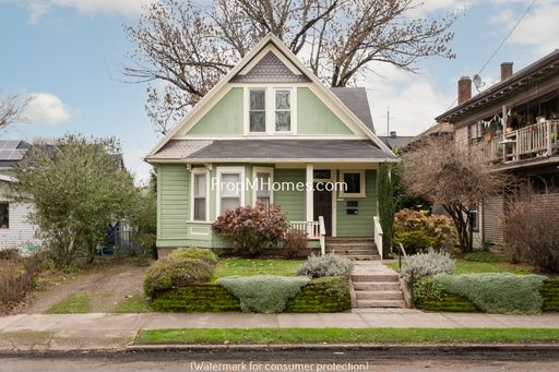 Charming Two Bedroom Lower Level Duplex In SE Portland! – photo 1
