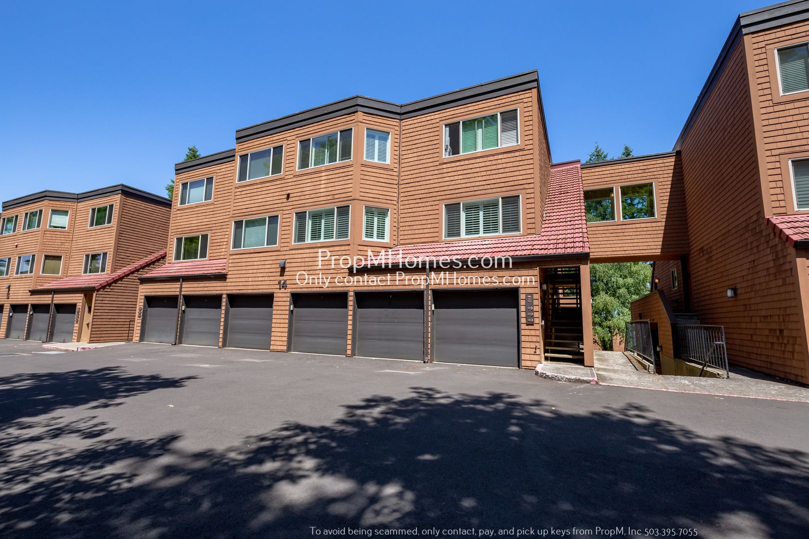 Lake Oswego House: 97 Oswego Summit