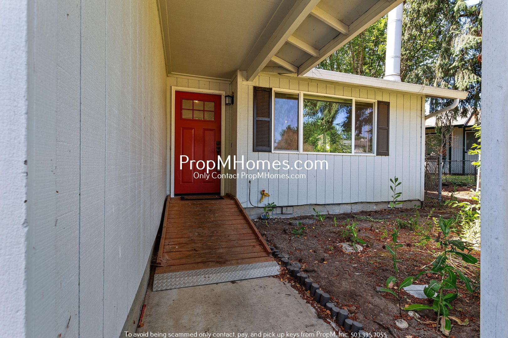 Newberg Multiplex: 913 W Charles Street Unit A