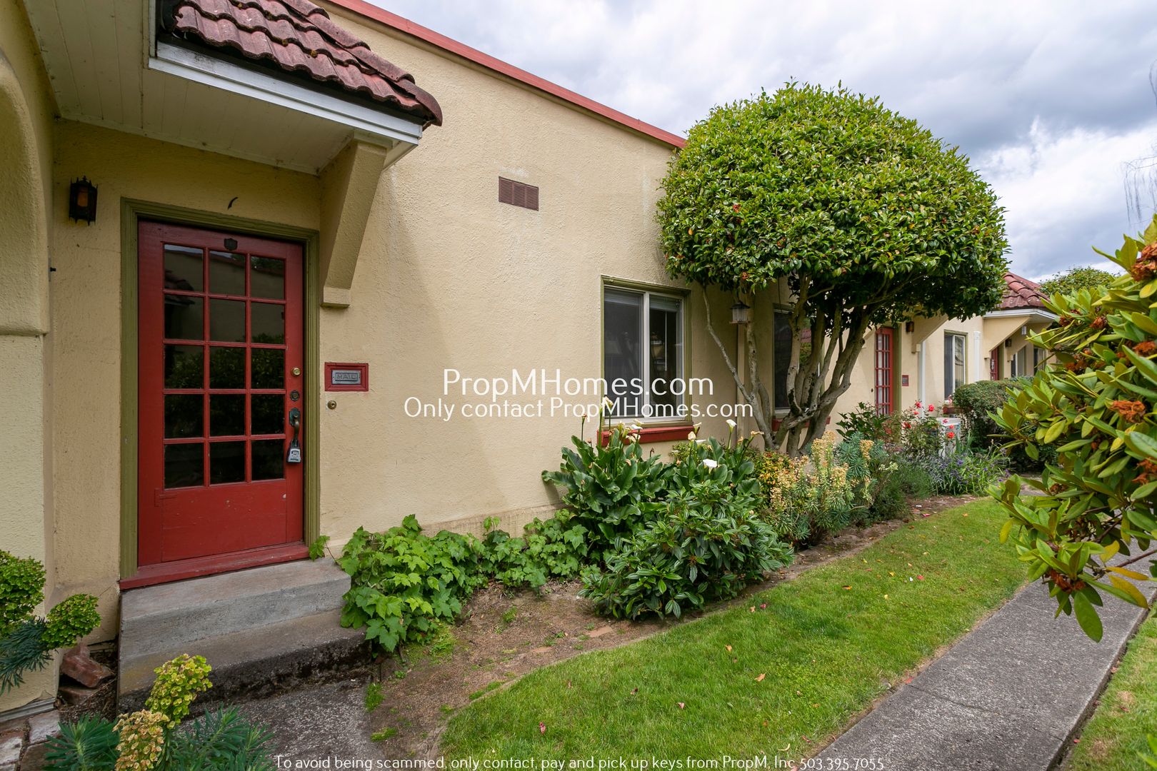 Portland Apartment: 2251 SE Caruthers Street Unit 01