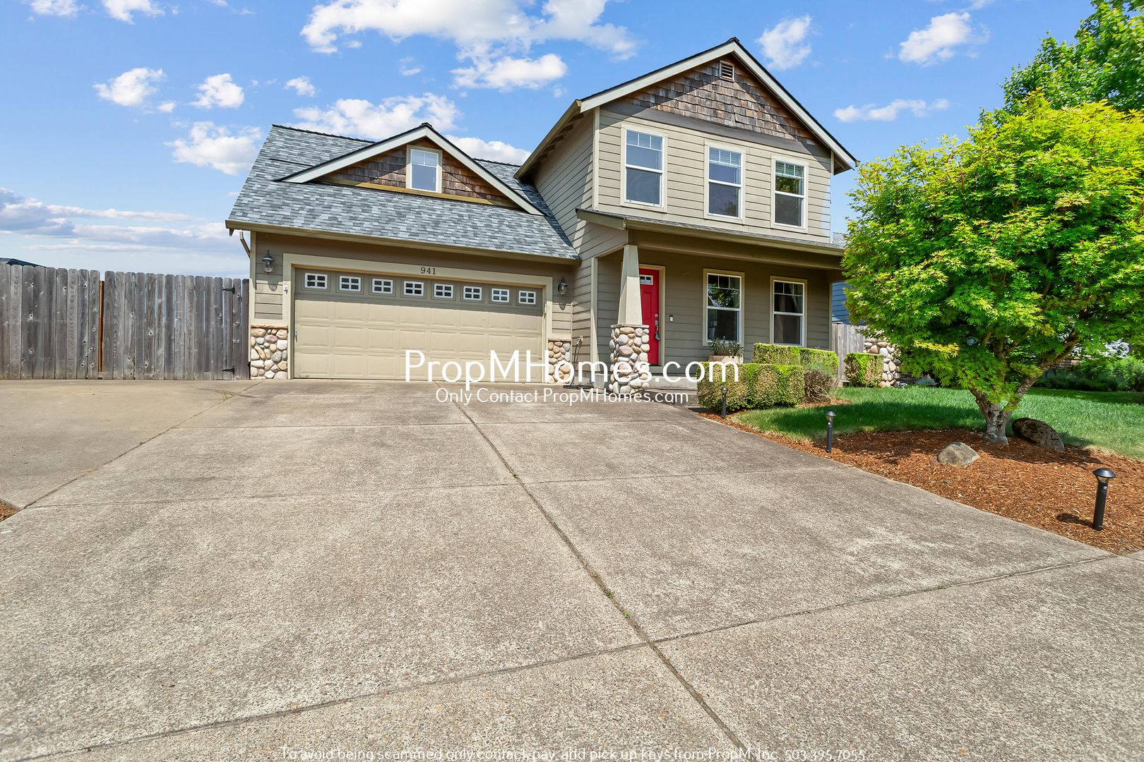 Molalla House: 941 Coho Street