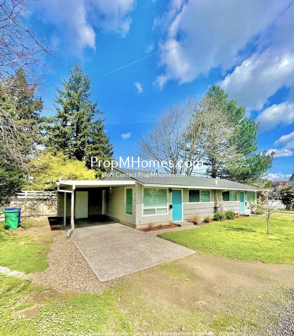 Portland Multiplex: 6927 NE Clackamas Street