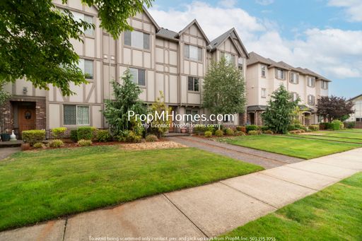 Spacious Villebois Townhome with Bonus Space!
