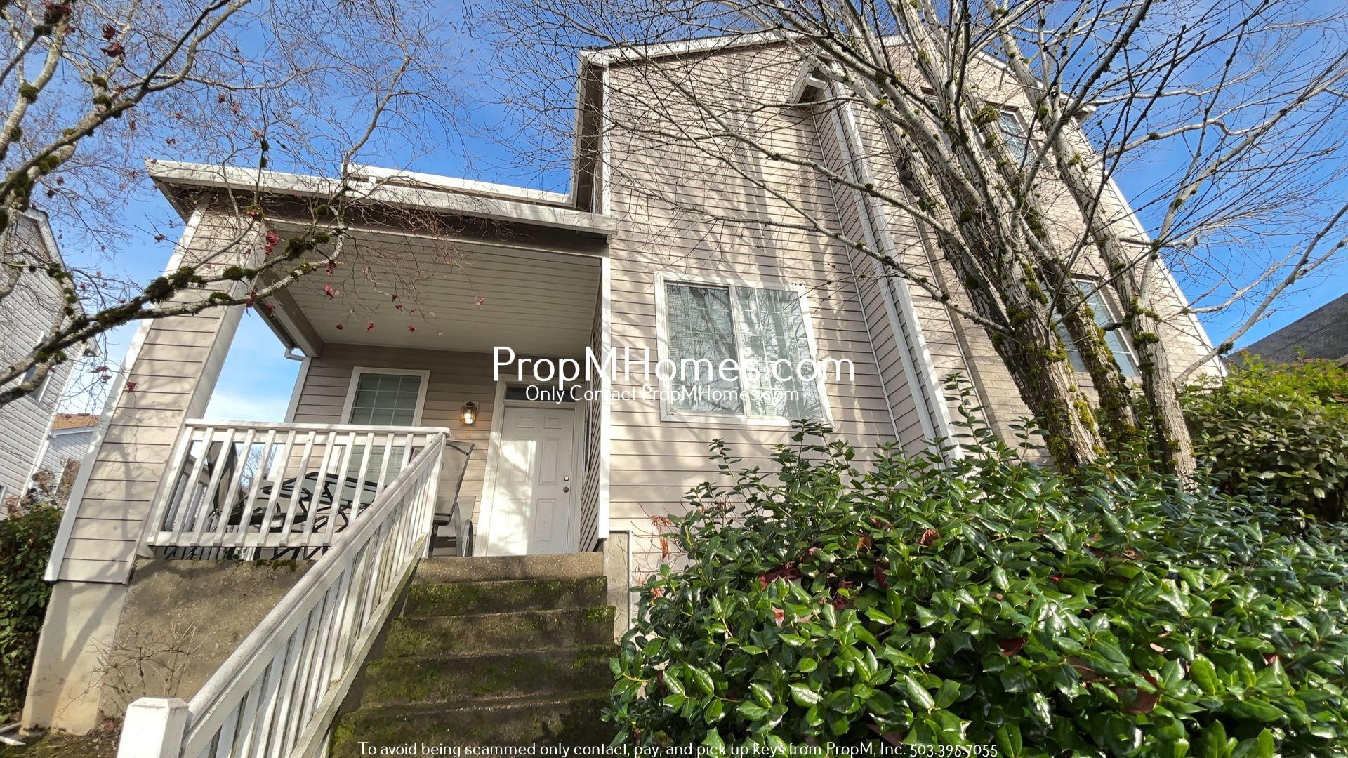 Clackamas Townhome: 15045 SE Elm Park Drive