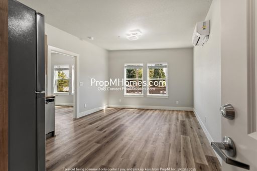 Brand New 2 Bedroom Steps Away from Multnomah Village + Move in Special! – photo 1