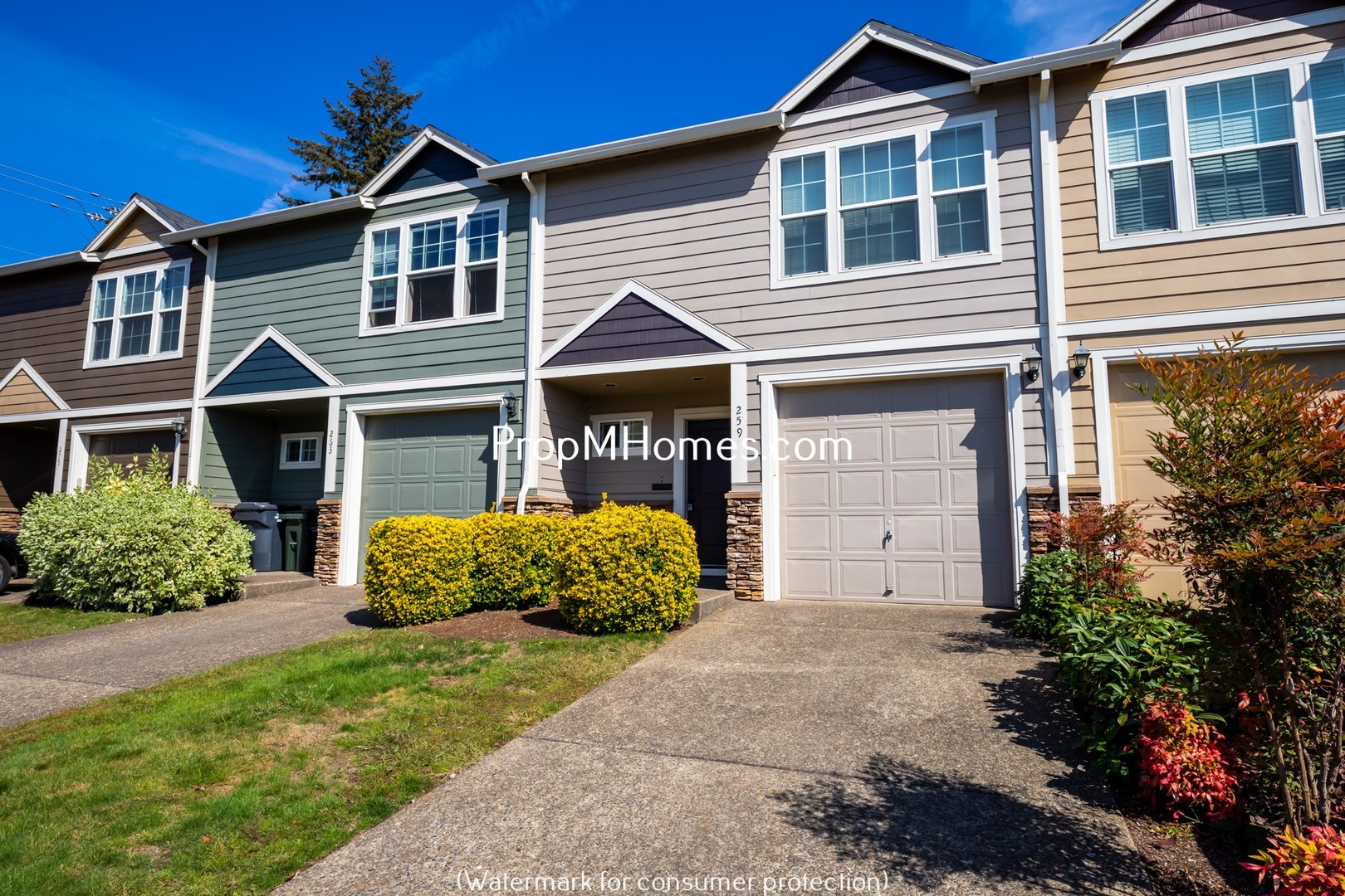 Canby Townhome: 259 North Cedar Street