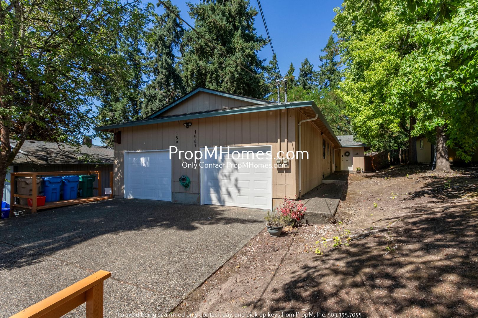 Portland House: 1591 SE Oak Grove Blvd