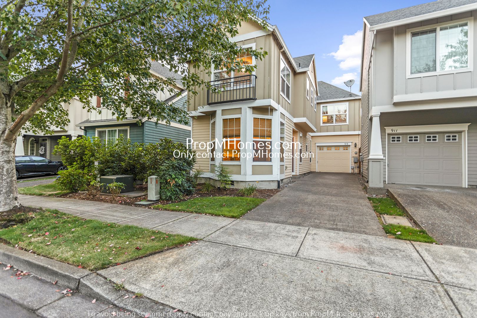 Hillsboro House: 919 SE Portlandia Avenue