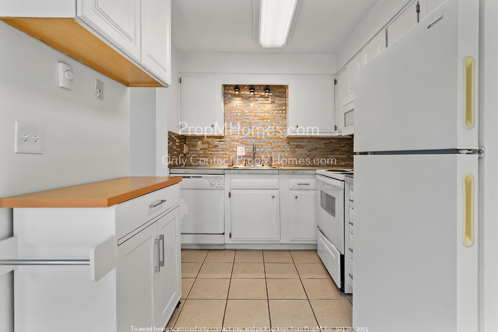 Oregon City Condo: 121 Molalla Avenue Unit 2