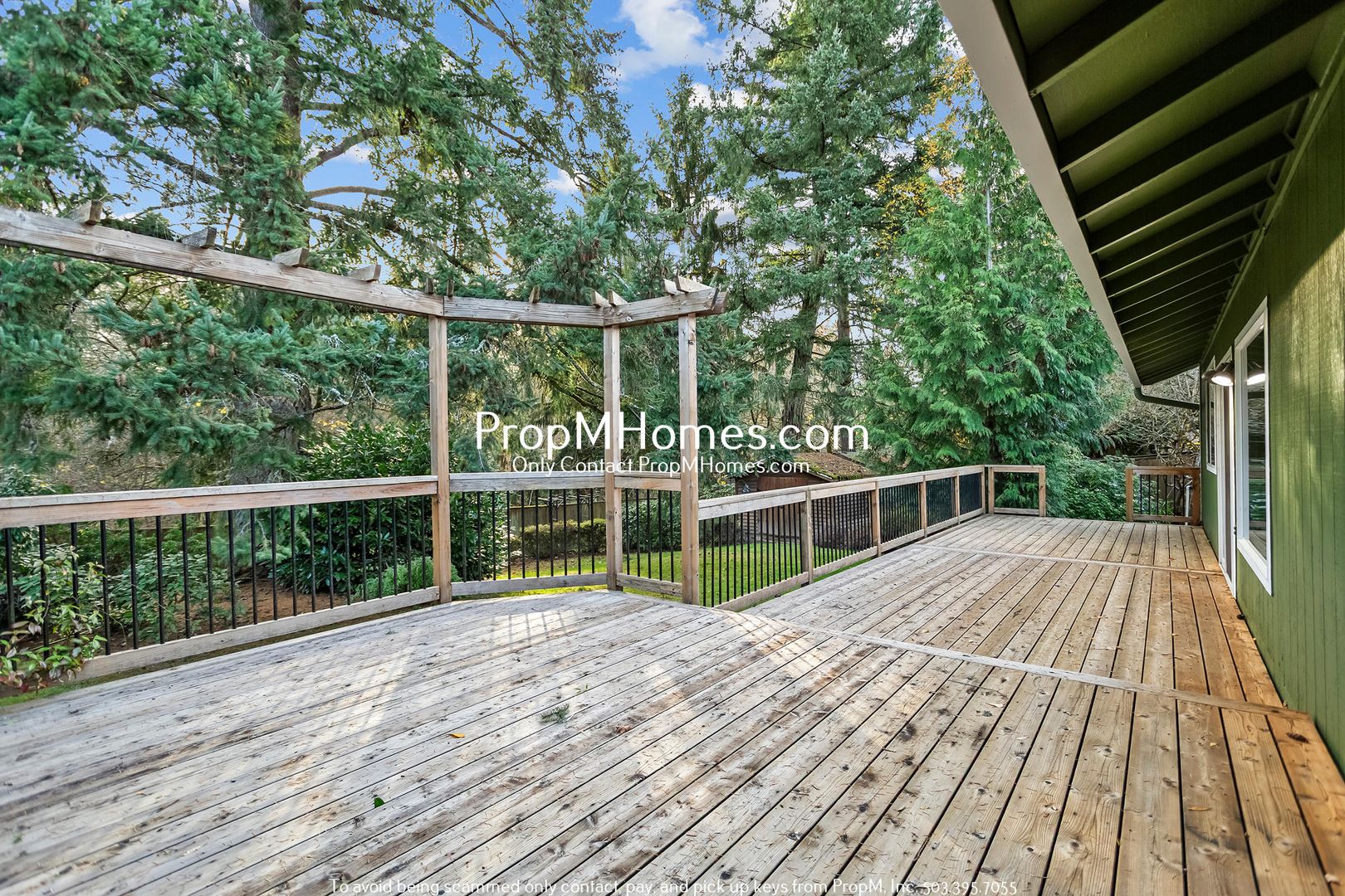 Tigard House: 11404 SW Ironwood Loop