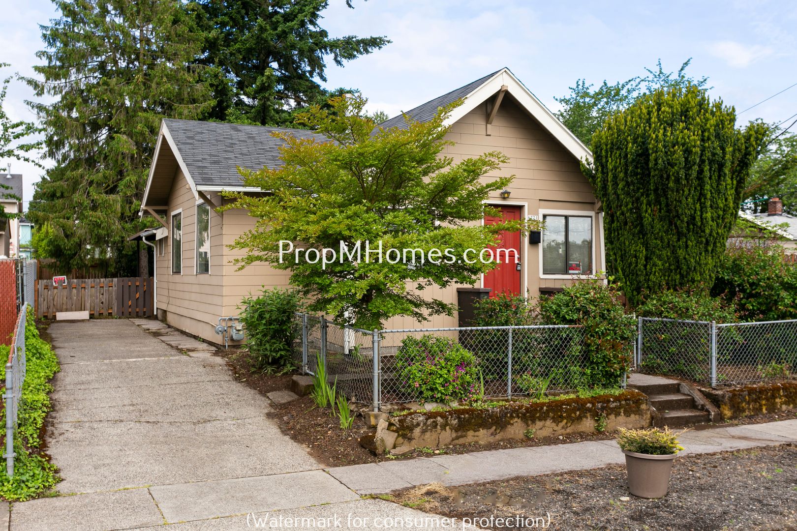 Portland House: 6721 SE 84th Avenue