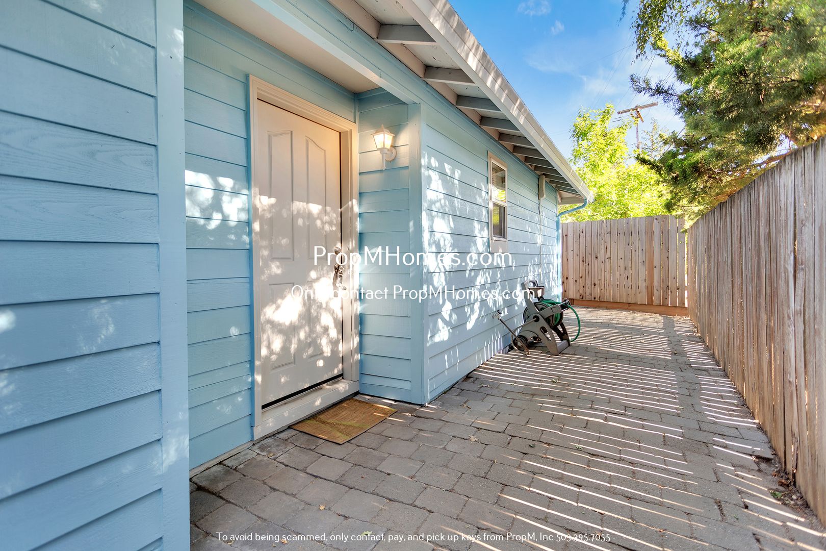 Beaverton Townhome: 6912 SW 104th Avenue