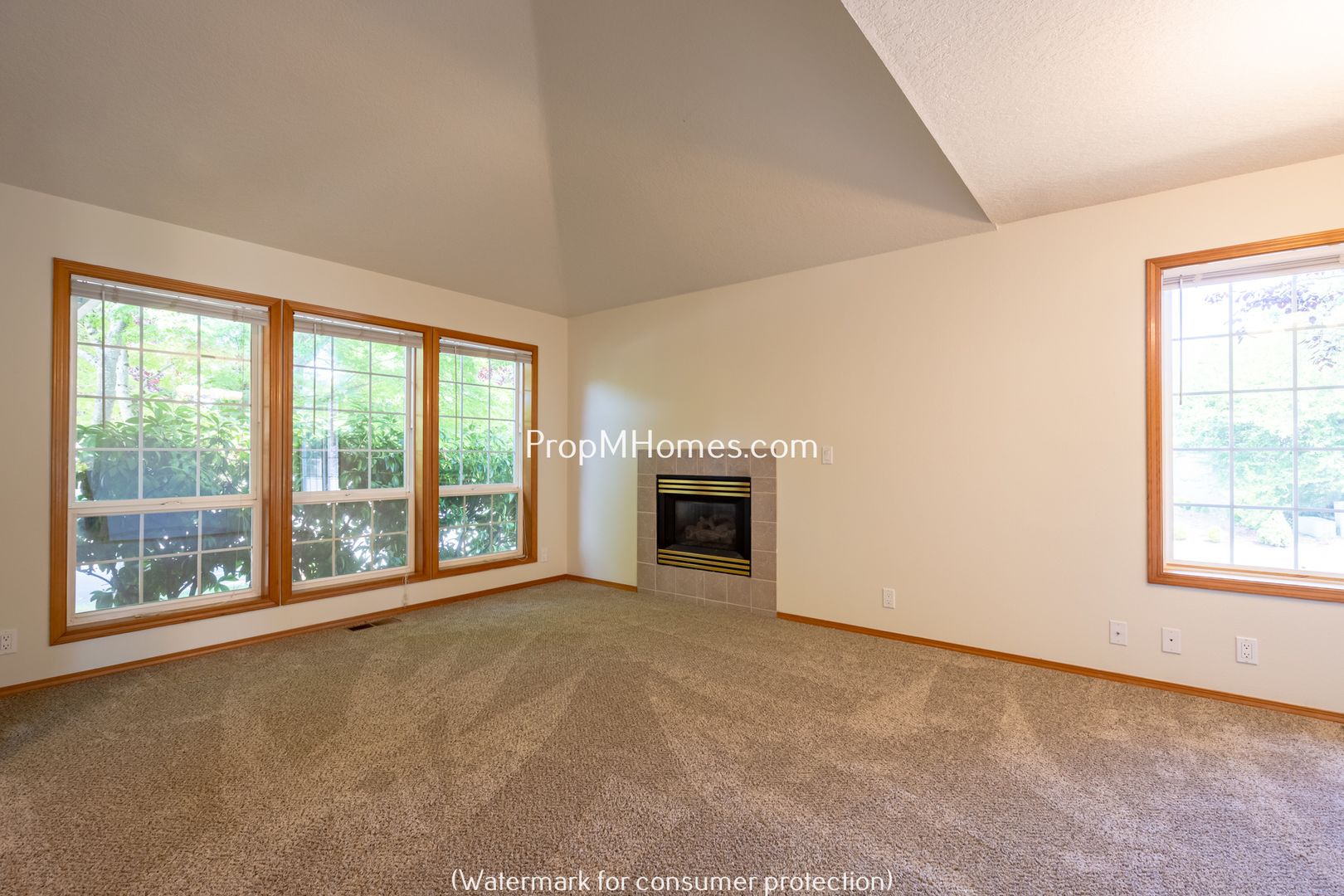 Beaverton House: 790 SW 202nd Terrace