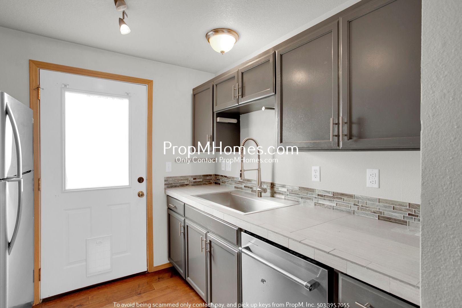 Newberg Townhome: 2501 E 2nd Street Unit 10