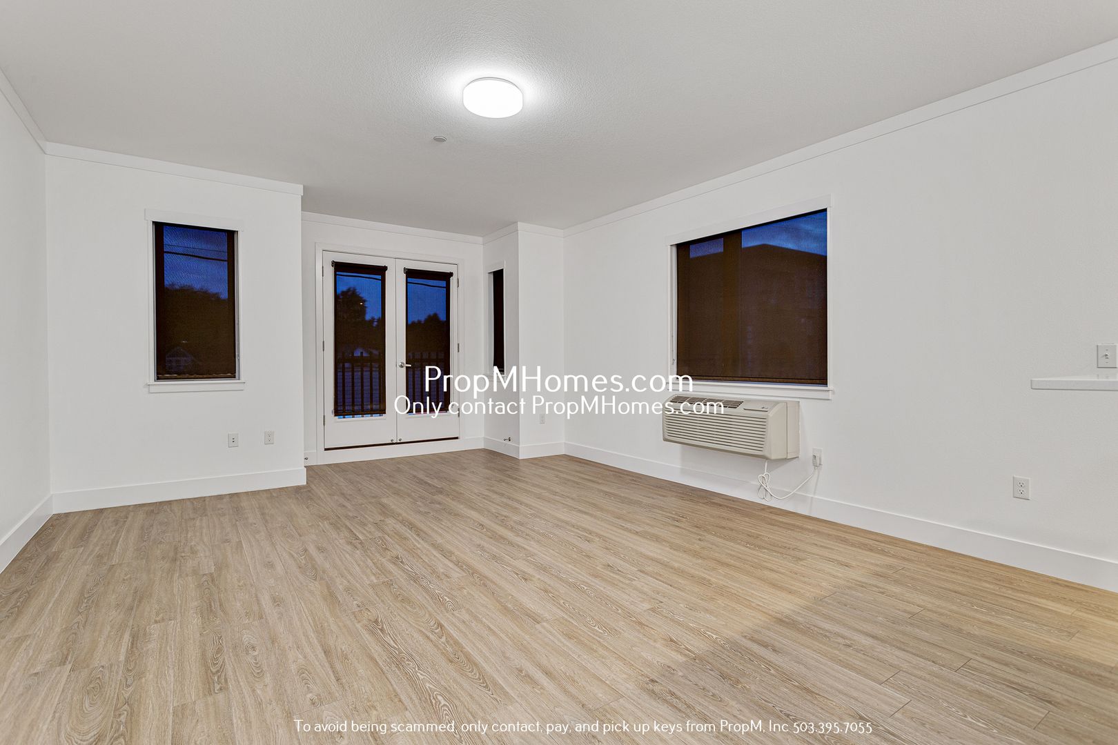Updated Two Story Unit in SE – Quartz Counters + A/C! 7 of 12