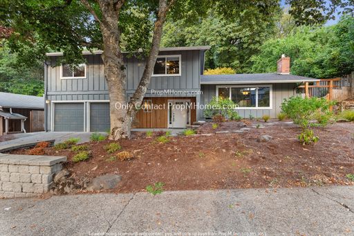 Stunning Lake Oswego Home with Modern Comforts and Private Outdoor Oasis! – photo 1